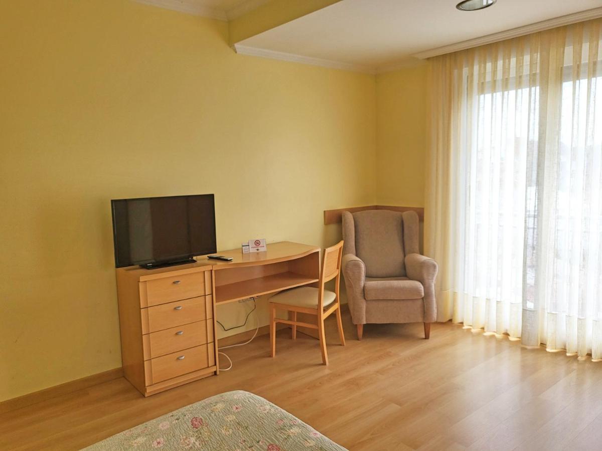 Hotel Villa Juanita O Grove Dış mekan fotoğraf