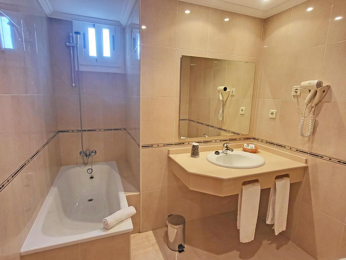 Hotel Villa Juanita O Grove Dış mekan fotoğraf